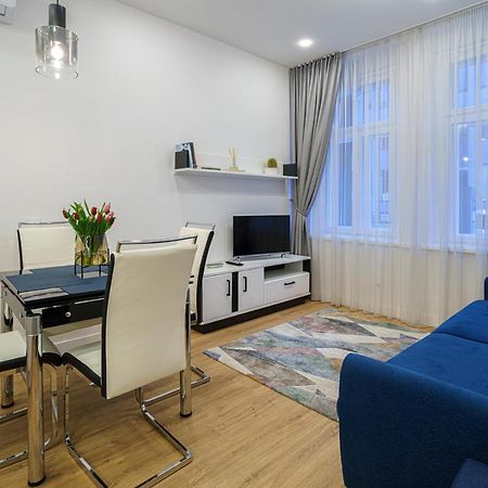 Moder Chic Apartment In Center-Prime Rentals Каунас Екстер'єр фото